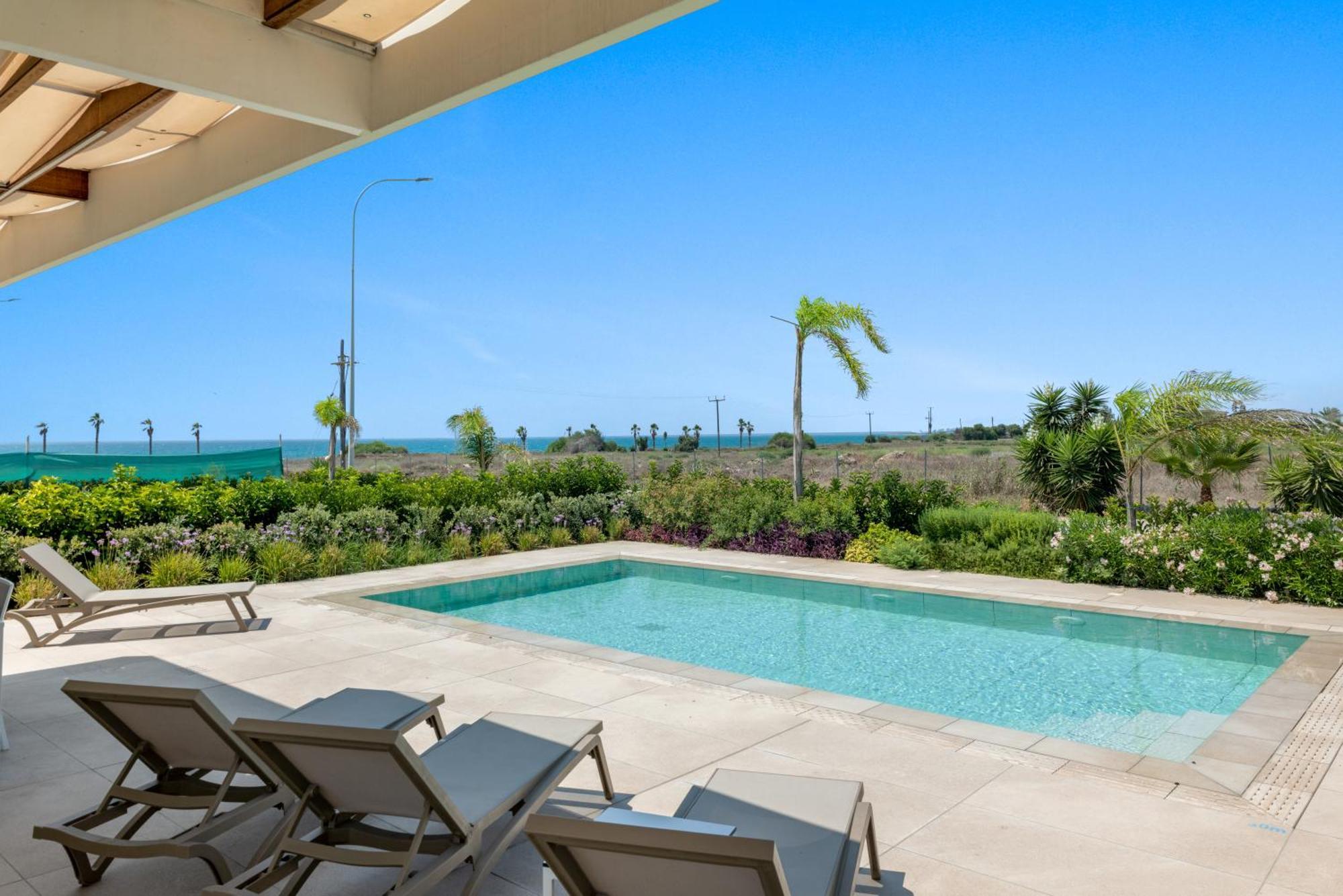 Serenity Waves Villa 17 Larnaca Exterior foto